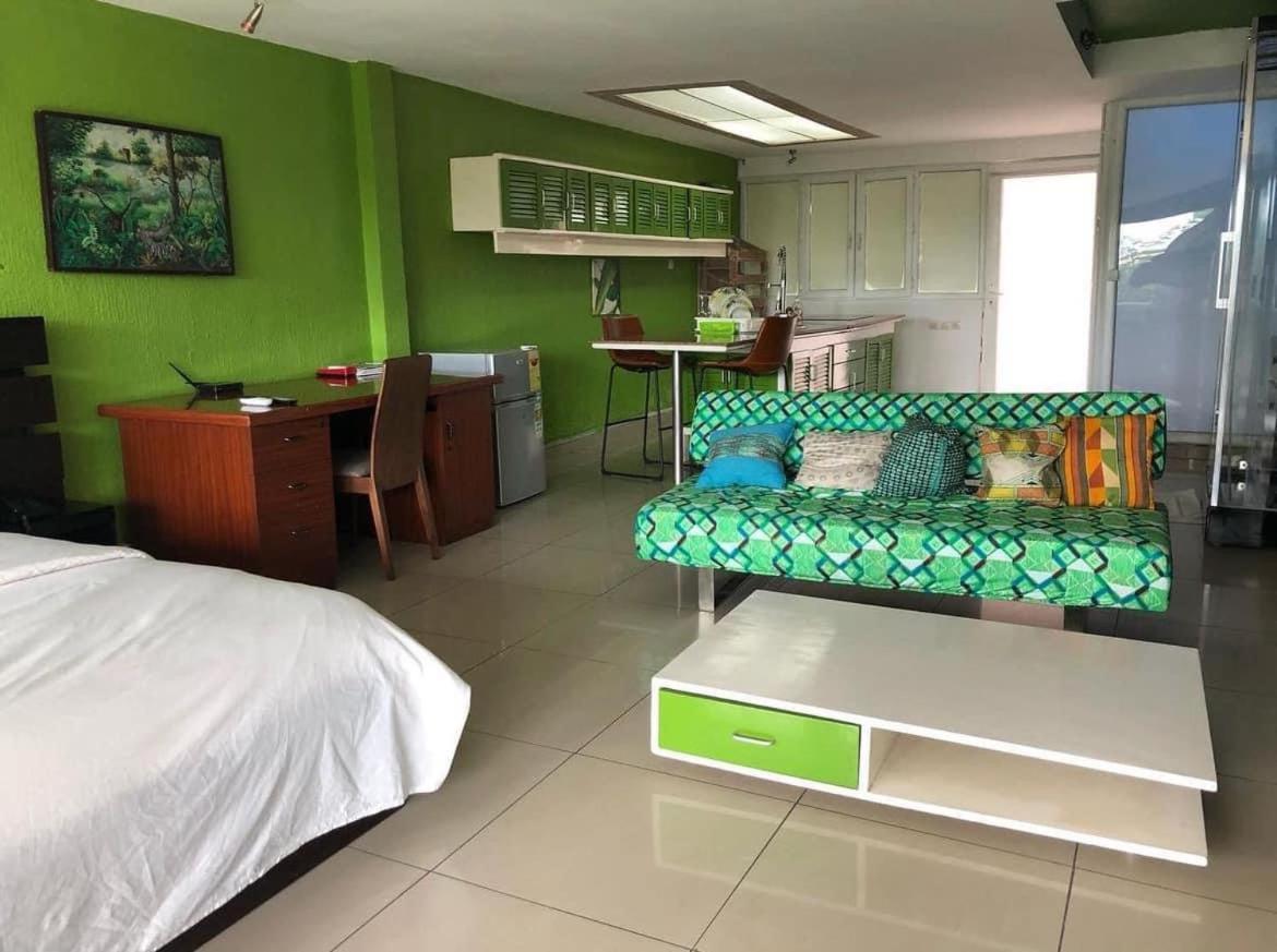 Ecologe Aparthotel Abidjan Exterior photo