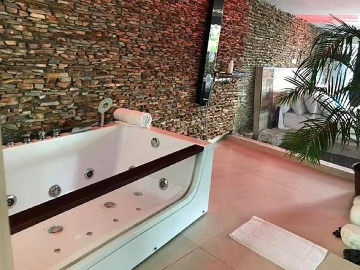 Ecologe Aparthotel Abidjan Exterior photo